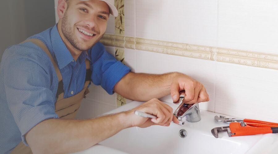 Professional expert plumbing services in Claude, TX